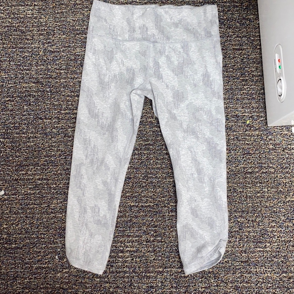 Athleta cropped leggings